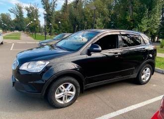 Образец цвета LAK SPACE BLACK на автомобиле - №1