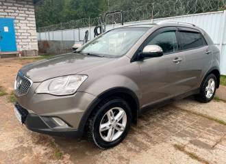 Образец цвета EAX SABLE BEIGE на автомобиле - №1