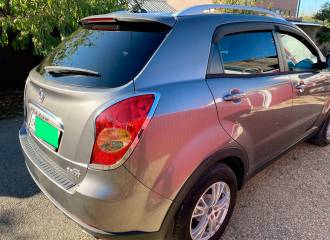 Образец цвета EAX SABLE BEIGE на автомобиле - №3