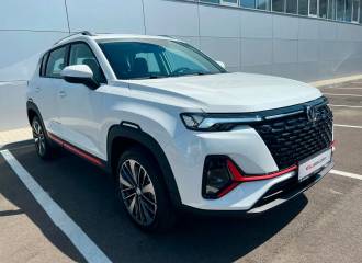 Образец цвета C02 PEARL WHITE на автомобиле - №1