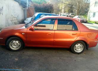 Образец цвета 050 SUNNY CUPREOUS на автомобиле - №2