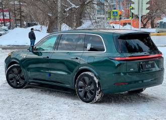 Образец цвета EG01 GREEN на автомобиле - №1