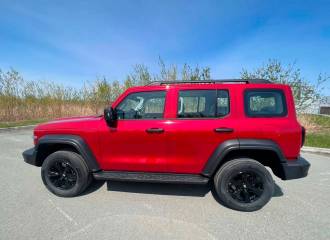 Образец цвета 1Y MARS RED на автомобиле - №2