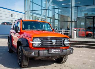 Образец цвета 2Y PSYCH ORANGE на автомобиле - №1