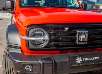 Образец цвета 2Y PSYCH ORANGE на автомобиле - №2