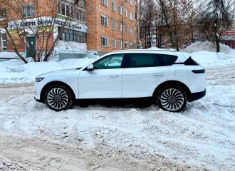 Образец цвета LT6 PEARL WHITE на автомобиле - №3