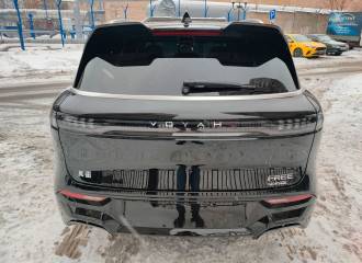 Образец цвета LT3 BLACK на автомобиле - №3