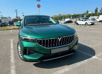 Образец цвета LT7 JADEITE GREEN на автомобиле - №0