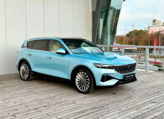 Образец цвета LT4 CLOUD BLUE на автомобиле - №0