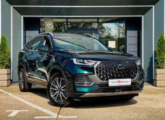 Образец цвета SJ FLUORITE GREEN на автомобиле - №1