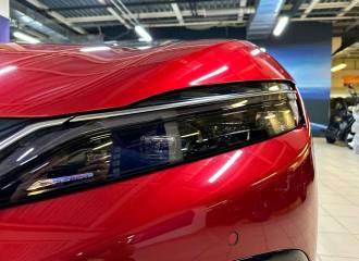 Образец цвета BYC RED EMPEROR на автомобиле - №3