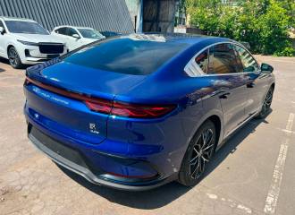 Образец цвета LAL WISDOM BLUE на автомобиле - №3