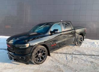 Образец цвета KXJ DIAMOND BLACK на автомобиле - №1