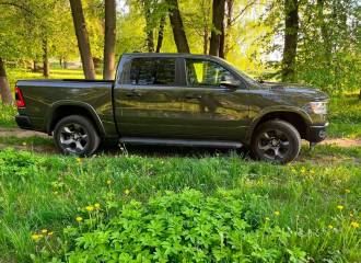 Образец цвета NGK TANK на автомобиле - №3