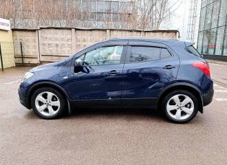 Образец цвета G4C ROYAL SOLID BLUE на автомобиле - №2