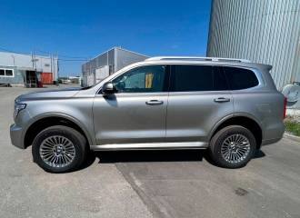 Образец цвета B05 SILVER SIHOTE на автомобиле - №3