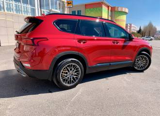 Образец цвета RD2 HORIZON RED на автомобиле - №1