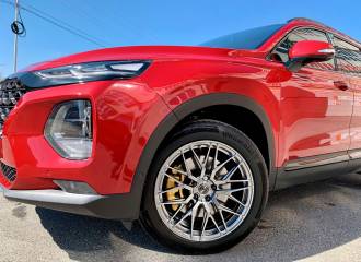 Образец цвета RD2 HORIZON RED на автомобиле - №2