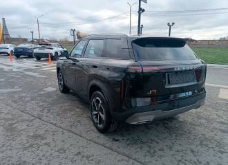 Образец цвета CL CRYSTAL BLACK на автомобиле - №1