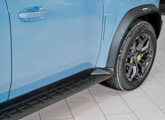 Образец цвета MISTY CYAN на автомобиле - №3