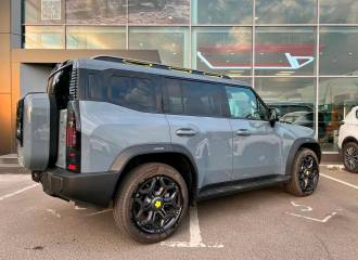 Образец цвета MISTY CYAN на автомобиле - №3