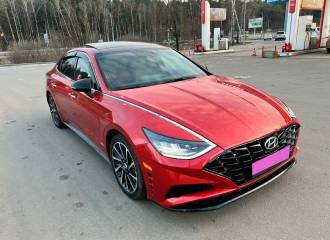 Образец цвета Y2E FLAME RED на автомобиле - №1