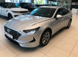 Образец цвета Y2S GLOWING SILVER на автомобиле - №1