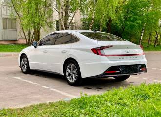 Образец цвета GTW SERENITY WHITE PEARL на автомобиле - №3