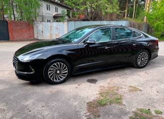 Образец цвета A2B ABYSS BLACK на автомобиле - №1