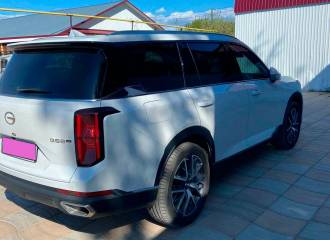 Образец цвета B72 SHADOW WHITE BLADE на автомобиле - №2