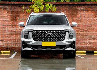 Образец цвета B62 SILVER PHANTOM SPEED на автомобиле - №0