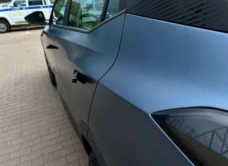 Образец цвета BC MERTENYL GREY на автомобиле - №3