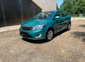 Образец цвета EMG EMERALD GREEN на автомобиле - №0