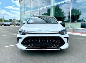 Образец цвета 082 WHITE PEARL на автомобиле - №0