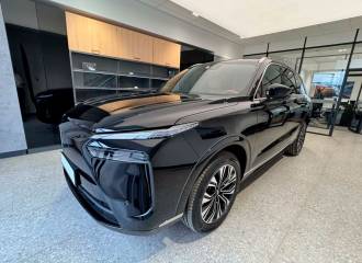 Образец цвета N1 XUAN YING HEI PEARL на автомобиле - №1