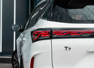 Образец цвета WHITE PEARL на автомобиле - №3