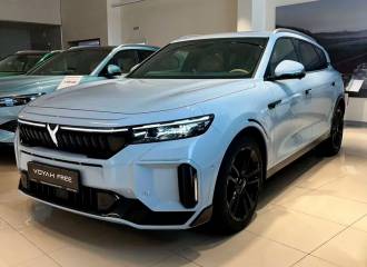 Образец цвета LT10 CLOUD BLUE на автомобиле - №0