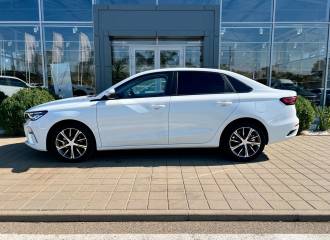 Образец цвета A08 WHITE на автомобиле - №2