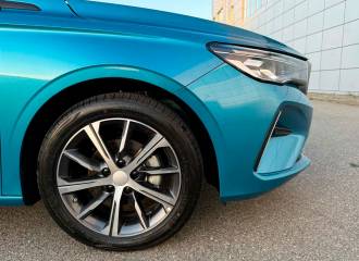 Образец цвета G53 AZURE на автомобиле - №3