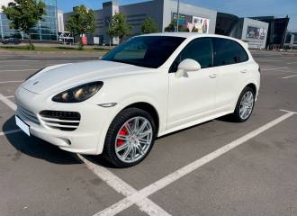 Образец цвета LS9R CARRARAWEISS на автомобиле - №2