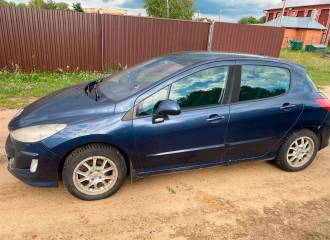 Образец цвета KHH BLEU TAURANGA на автомобиле - №2