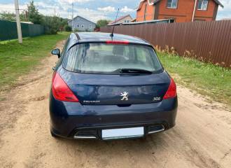 Образец цвета KHH BLEU TAURANGA на автомобиле - №3