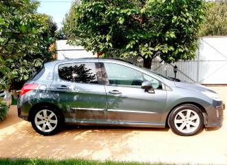 Образец цвета KTH GRIS THORIUM на автомобиле - №2