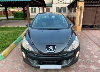 Образец цвета KTP GRIS SHARK на автомобиле - №1