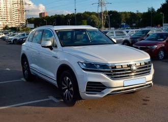 Образец цвета L0K1 ORYXWEISS на автомобиле - №1