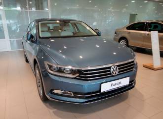 Образец цвета LB5J HARVARD BLUE на автомобиле - №0