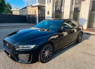 Образец цвета 1AG SANTORINI/ULTIMATE BLACK на автомобиле - №1