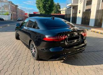 Образец цвета 1AG SANTORINI/ULTIMATE BLACK на автомобиле - №3