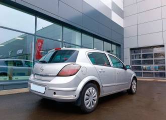 Образец цвета 157 STARSILBER на автомобиле - №3