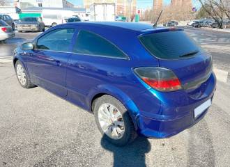 Образец цвета 21B ULTRABLAU на автомобиле - №3